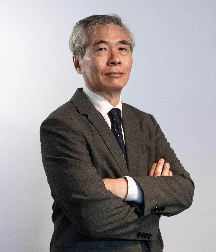 Retrato de Dong Joon Cho.