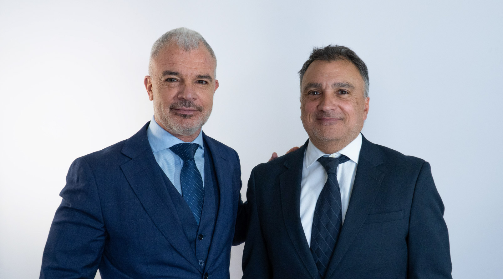 Retrato de Julio Facal y Gonzalo Yelpo, socios fundadores de Yelpo & Facal.